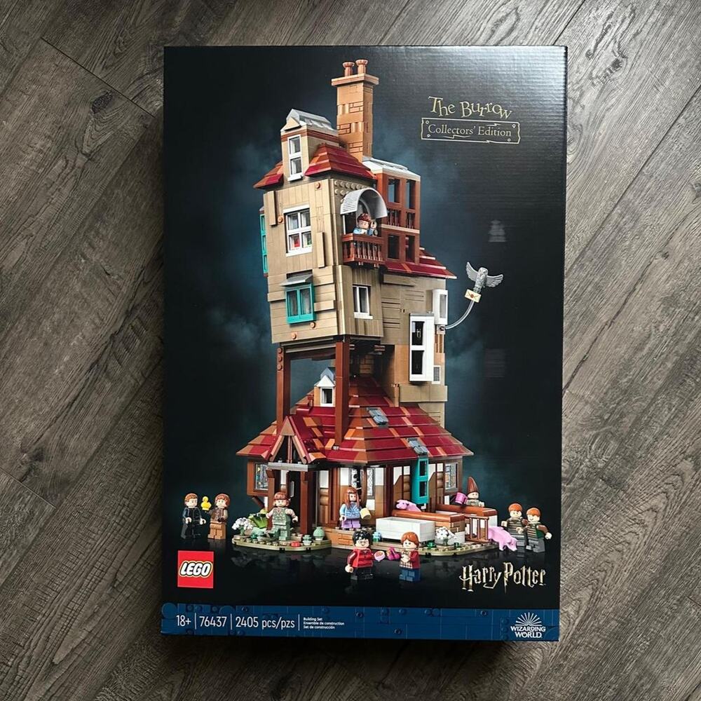 Rare Retired LEGO Harry Potter The Burrow Collectors Edition - Set 76437